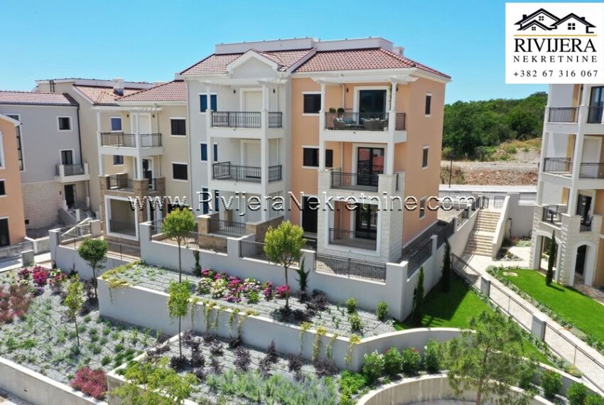 Rivijera_Nekretnine_stan_Lustica bay_Central_for sale (2)