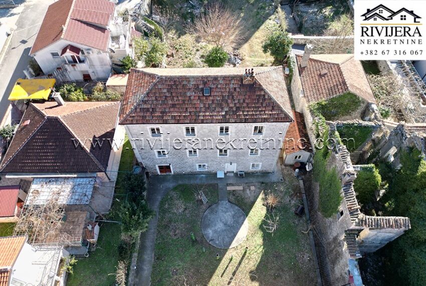 Kuca_Risan_Kotor_Rivijera_Nekretnine_new 1