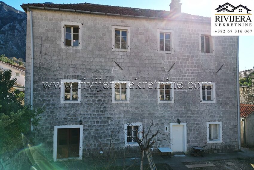 Kuca_Risan_Kotor_Rivijera_Nekretnine_new 11