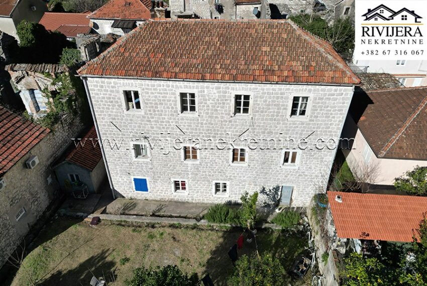 Kuca_Risan_Kotor_Rivijera_Nekretnine_new 9