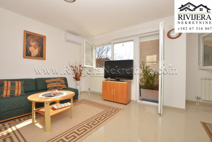 Prodaja_stan_Ratisevina_Sale_Herceg_Novi_oglasi_ads_Rivijera_Nekretnine_ (1)