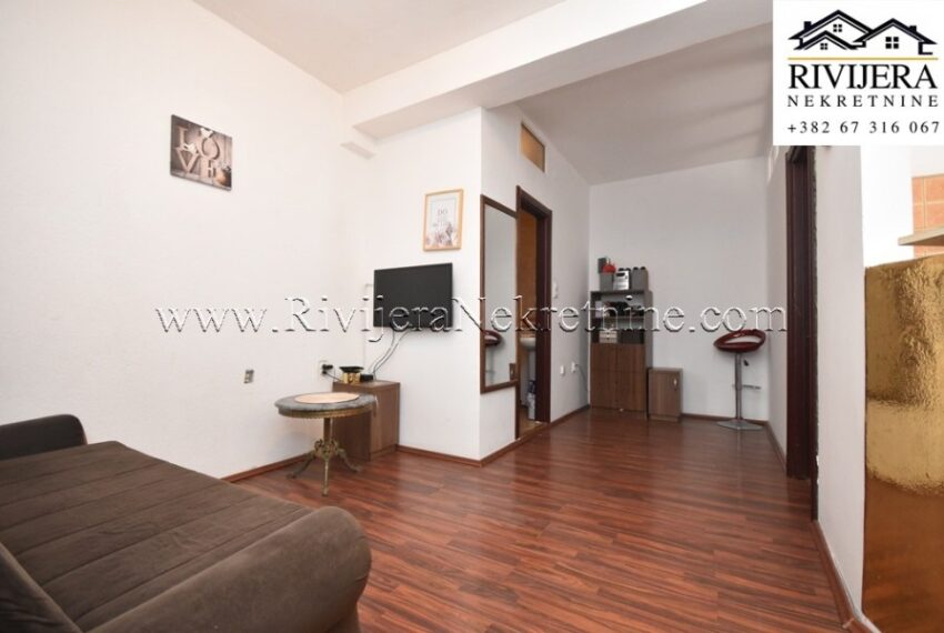 prodaja_Sale_Riivjera_Nekretnine_oglasi_Ads_Herceg_Novi_centar_stan (2)