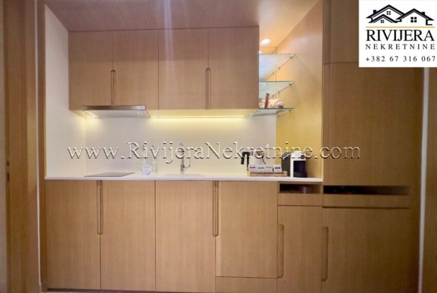 prodaja_Sale_Rivijera_Nekretnine_Ads_Ad_oglasi_Lustica_bay_Herceg_Novi_Tivat_Boka_bay_ (7)