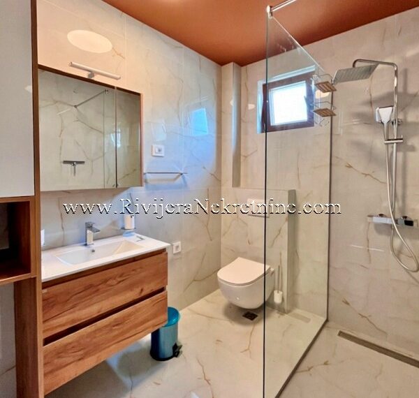 prodaja_prodaa_rivijera_Nekretnine_Ads_ad_oglasi_oglas_Tivat_boka_bay_real_estate_stan (2)