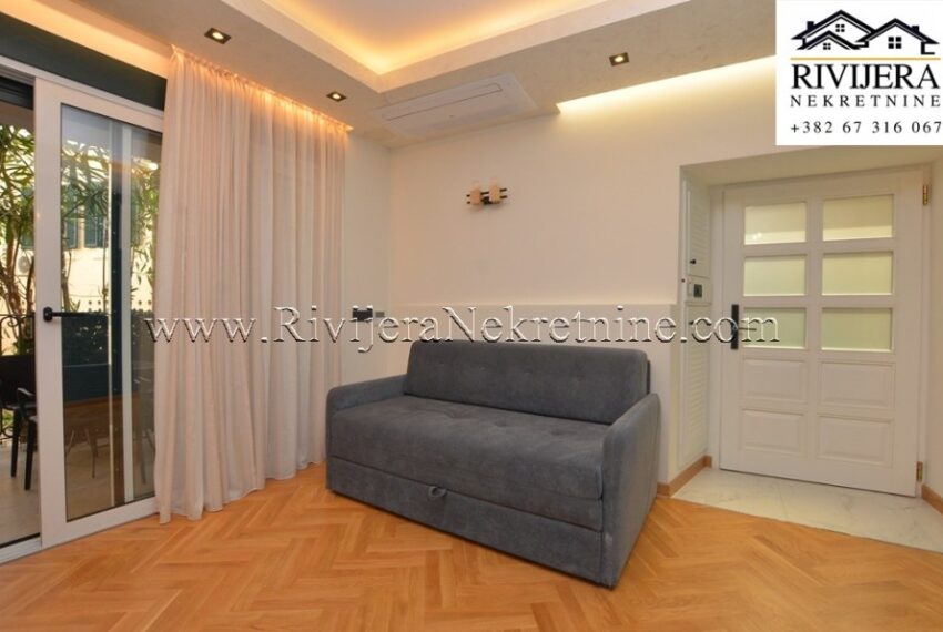 prodaja_prodaza_Sale_rivijera_nekretnine_Ads_oglasi_Herceg_Novi_centar_oldtown_apartment_stan_ (13)