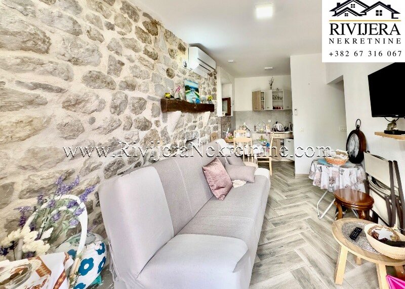 prodaja_prodaza_riviejra_Nekretnine_Ads_Ad_oglasi_Stoliv_Kotor_kuca_real_Estate_ (11)
