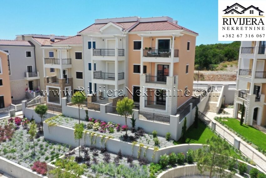 prodaja_Sale_Rivijera_Nekretnine_Ads_ad_oglasi_Lustica_bay_tivat_ (4)