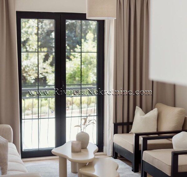 prodaja_prodaza_Sale_Rivijera_Nekretnine_Ads_ad_oglasi_Tivat_Kotor_boka_bay_realestate_ (8)