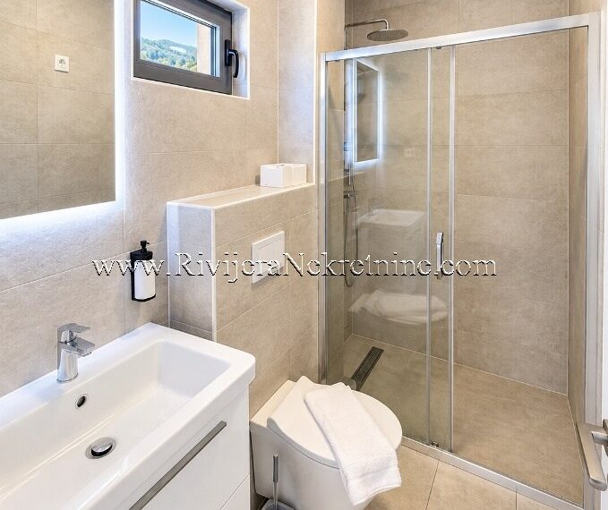 nekretnina_rivijera_nekretnine_Ads_Ad_oglasi_Tivat_Kotor_realestate_05 (9)