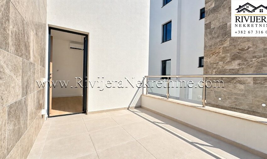 prodaja_prodaza_Sale_Rivijera_nekretnine_Ads_Ad_oglasi_Tivat_boka_bay_Kotor_realestate_ (8)