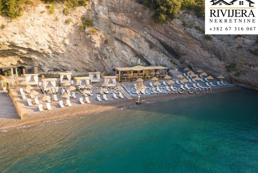 Lustica-Bay_21Beach-Club_02