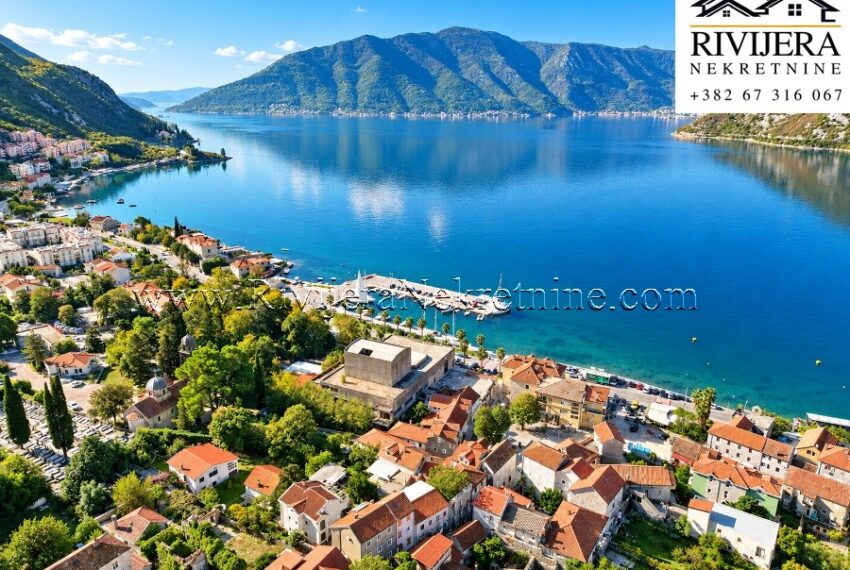 a_crisp_sunlit_mediterranean_adriatic_stone_villa_prodaja_prodaza_Sale_Kotor_Tivat_ad_Ads_oglasi_rivijera_Nekretnine_(10)