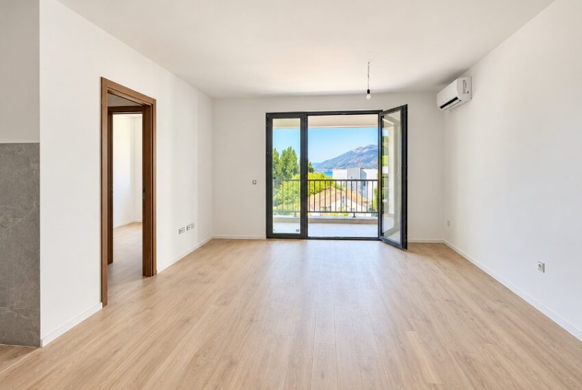 prodaja_prodaza_Sale_Rivijera_nekretnine_Ads_Ad_oglasi_Tivat_Kotor_boka_bay_ (5)