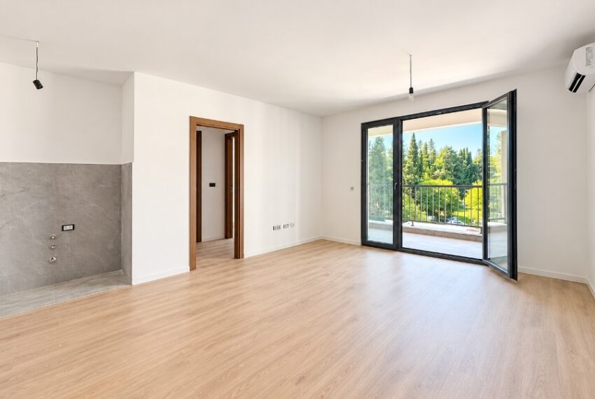 prodaja_prodaza_Sale_Rivijera_nekretnine_Ads_Ad_oglasi_Tivat_Kotor_boka_bay_ (6)