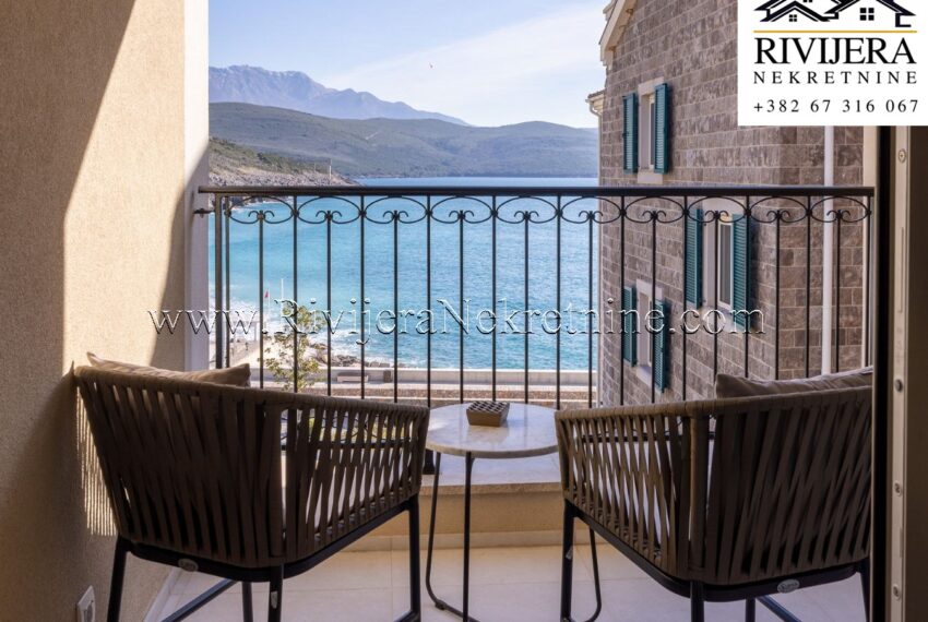prodaja_prodaza_Sale_rivijera_nekretnine_Ads_ad_Tivat_Lustica_bay_oglasi (3)